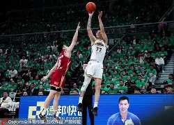广东宏远CBA击败辽宁男篮，周琦内线优势